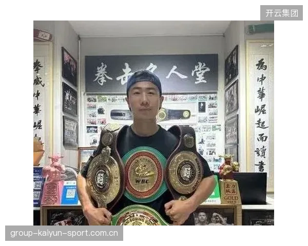 拳击金腰带易主，震撼拳坛格局新洗牌